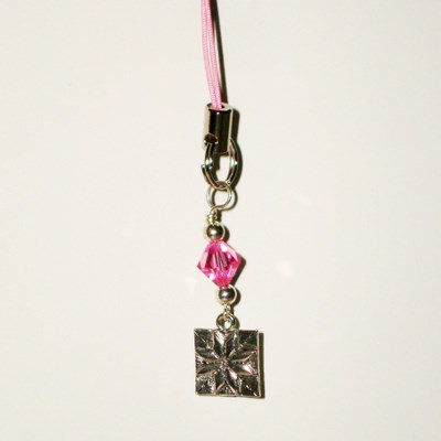Scissor Pal - Quilt Square with Pink Crystal