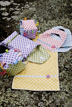Pattern - Bambino by Make it Perfect-Sewing Pattern Make it Perfect bambino bib wipes pouch burp cloth tag block
