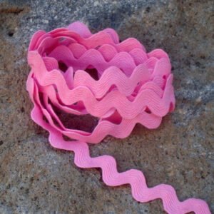 Ric Rac - 3 yards Pink